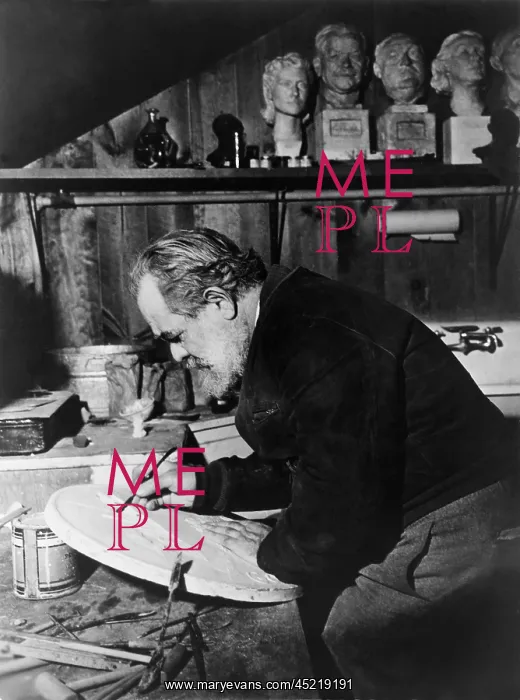 : Jo Davidson (1883-1952), Russian American ? : Jo Davidson (1883-1952), Russian American ?