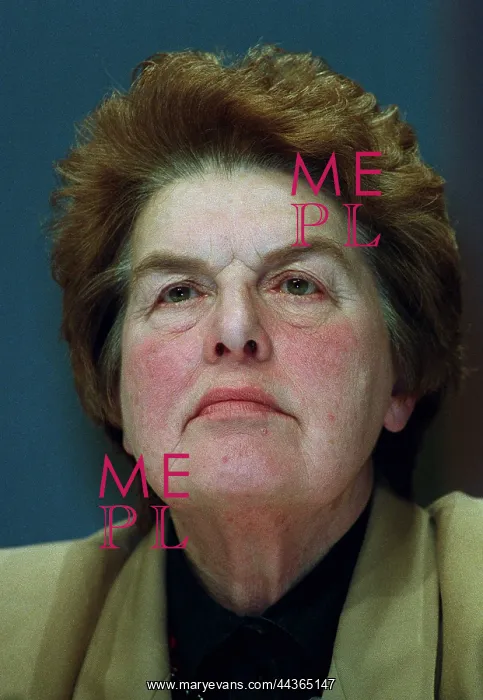  : Joan Lestor MP