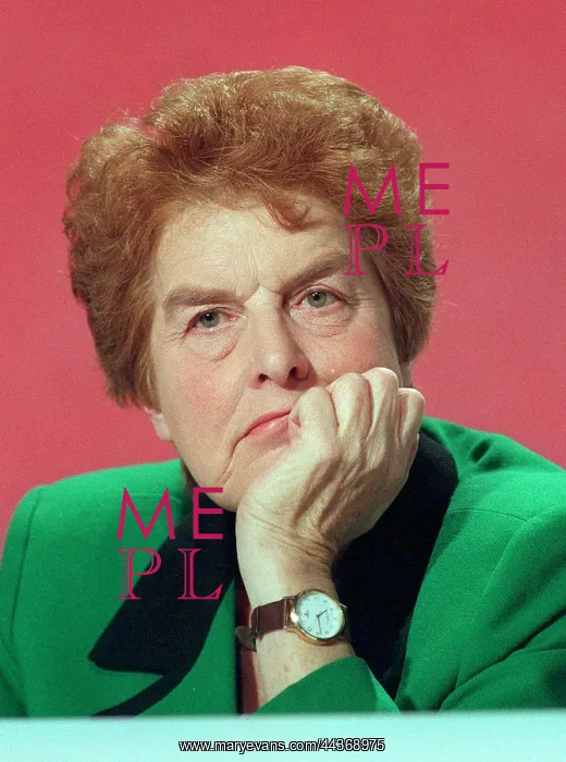  : Joan Lestor MP