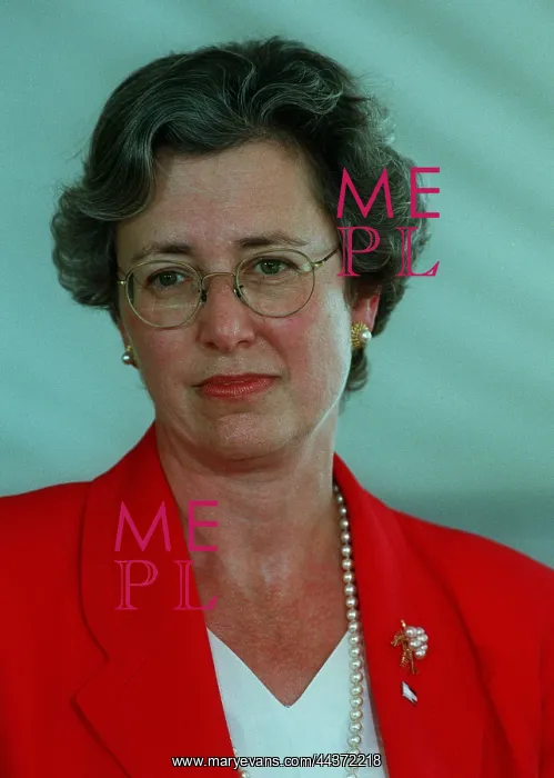  : Joan Spero