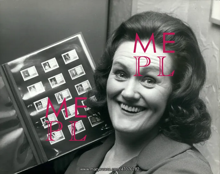 : Joan Sutherland, opera singer, with set of opera stamps : Joan Sutherland, opera singer, with set of opera stamps