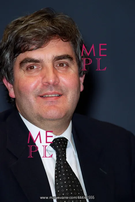 : Joaquim Pina Moura : Joaquim Pina Moura