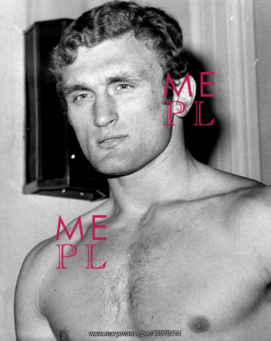  : Joe Bugner