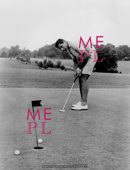 : Joe Namath playing golf at the University ? : Joe Namath playing golf at the University ?