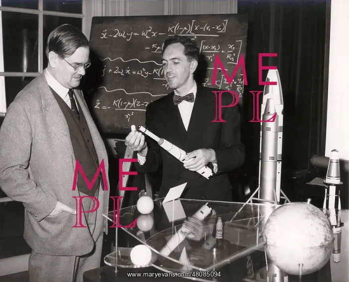 : John Allen, right, of the Avro Weapons Research Division : John Allen, right, of the Avro Weapons Research Division