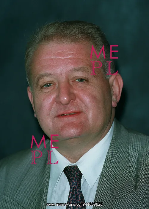  : John Cummings MP
