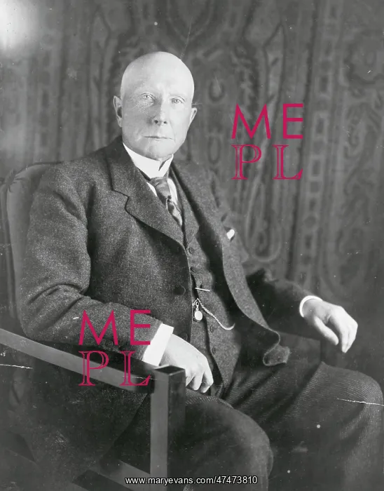 : John D. Rockefeller, three-quarter length portrait, seated : John D. Rockefeller, three-quarter length portrait, seated