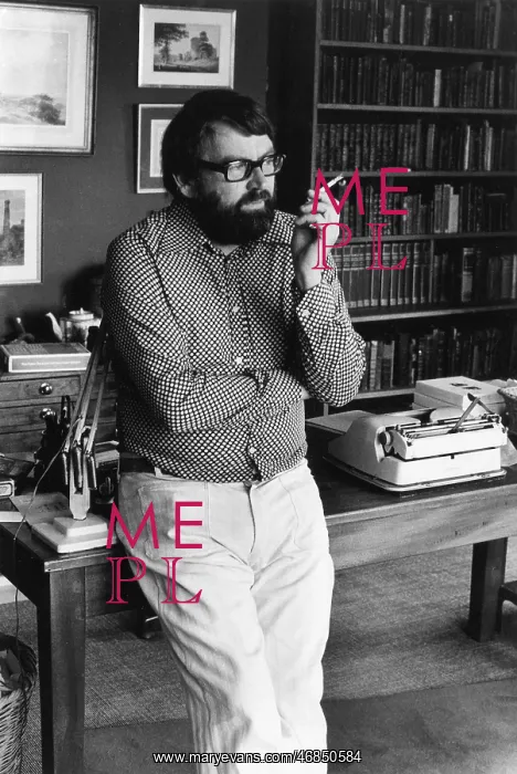 : JOHN FOWLES : JOHN FOWLES