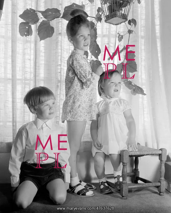  : John, Georgina and Caroline Chigwell