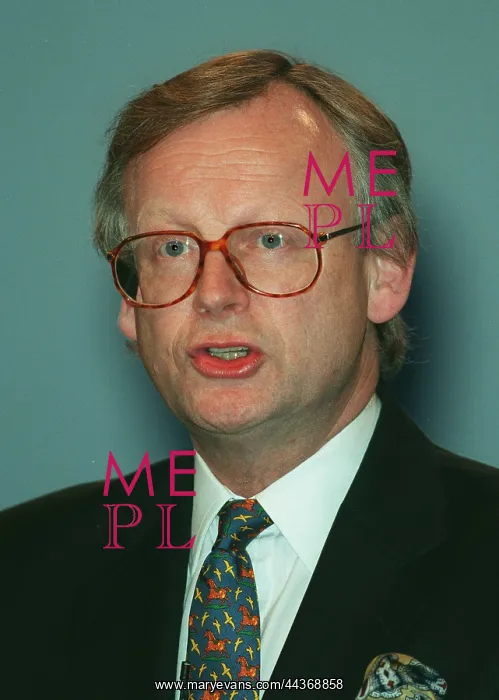  : John Gummer MP