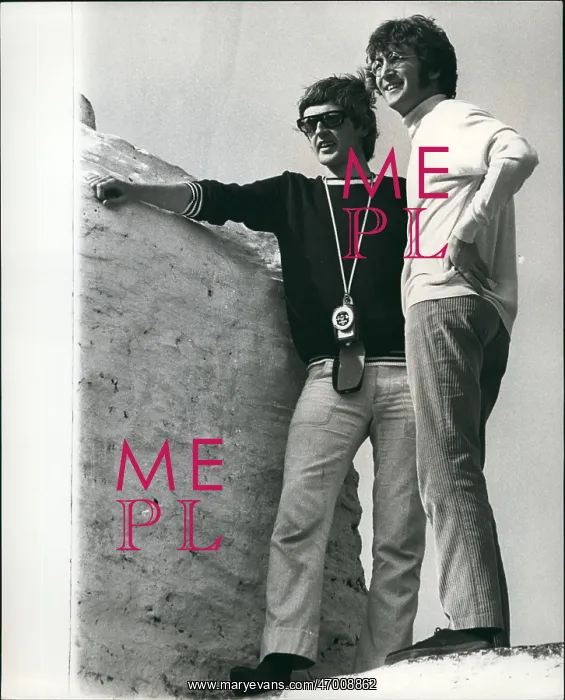 : John Lennon and photographer in Newquay, Cornwall : John Lennon and photographer in Newquay, Cornwall