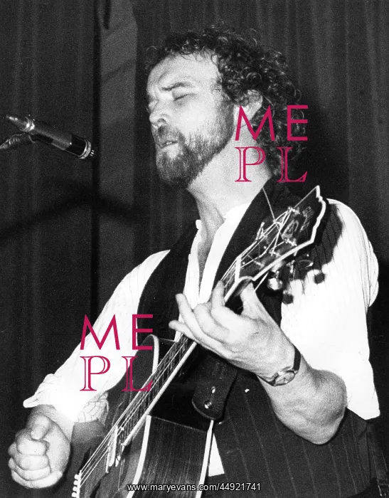 : John Martyn in concert, St Ives, Cornwall : John Martyn in concert, St Ives, Cornwall