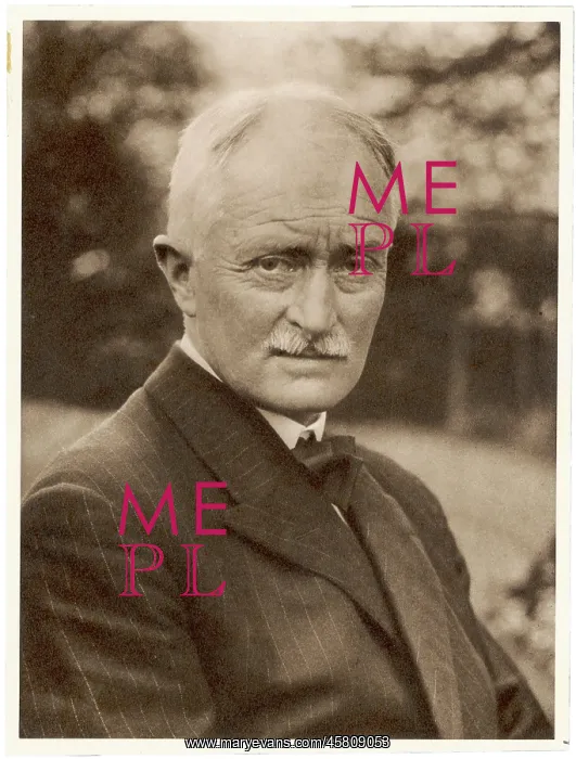  : JOHN MASEFIELD