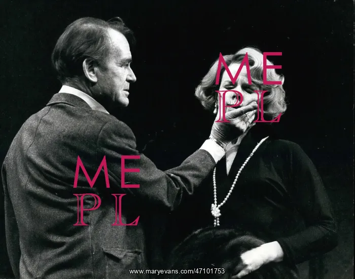 : John Mills, Jill Bennett, Separate Tables, rehearsal, London : John Mills, Jill Bennett, Separate Tables, rehearsal, London