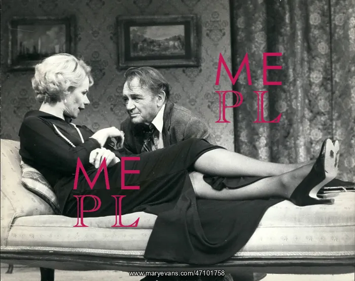 : John Mills, Jill Bennett, Separate Tables, rehearsal, London : John Mills, Jill Bennett, Separate Tables, rehearsal, London