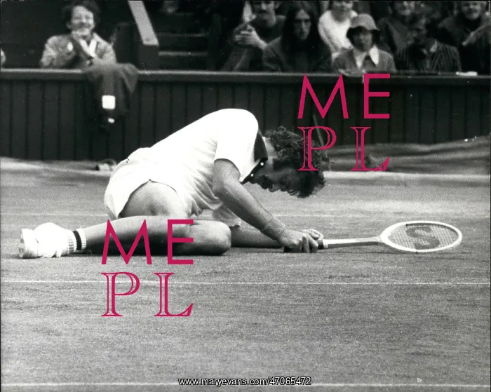: John Newcombe in tennis match at Wimbledon : John Newcombe in tennis match at Wimbledon