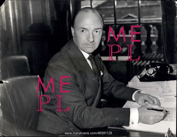 : John Profumo, former MP, charity work at Toynbee Hall : John Profumo, former MP, charity work at Toynbee Hall