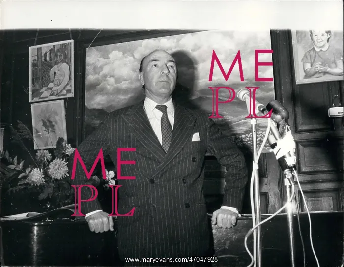 : John Profumo opens exhibition of prisoners art, London : John Profumo opens exhibition of prisoners art, London