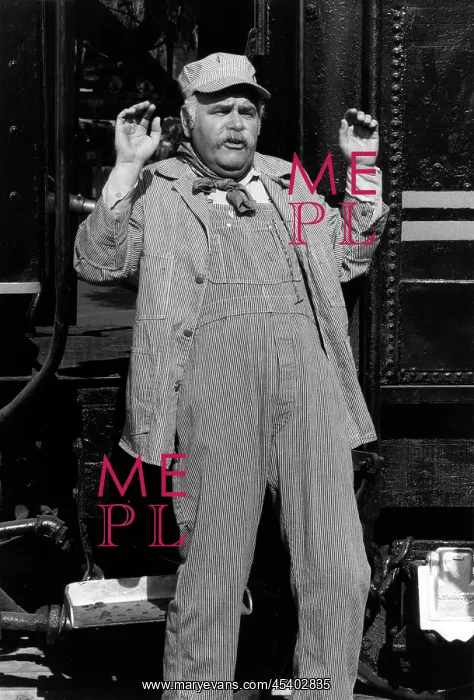  : JONATHAN WINTERS PRESENTS 200 YEARS OF AMERICAN