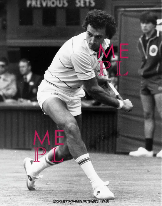 : Jose Luis Clerc in tennis match at Wimbledon : Jose Luis Clerc in tennis match at Wimbledon