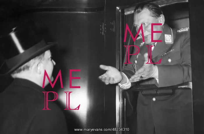 : Josef Lipski talking to Hermann Goering, 1935 : Josef Lipski talking to Hermann Goering, 1935