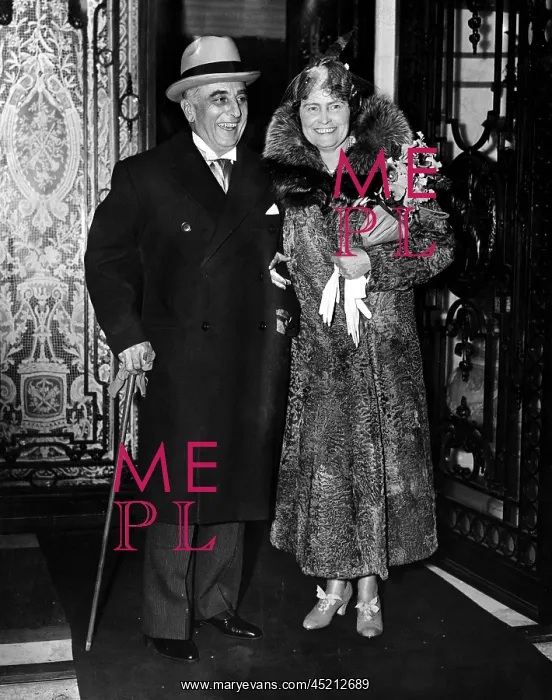 : Joseph E. Davies and Marjorie Merriweather ? : Joseph E. Davies and Marjorie Merriweather ?