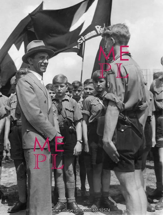 : Joseph Goebbels with Jungvolk, 1934 : Joseph Goebbels with Jungvolk, 1934