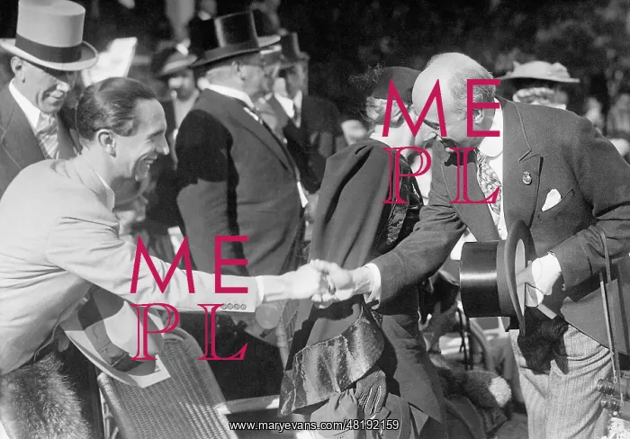 : Joseph Goebbels and the Romanian ambassador Comnen : Joseph Goebbels and the Romanian ambassador Comnen
