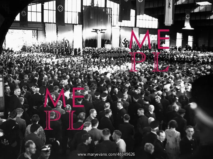 : Joseph Goebbels speaks at the BVG, 1939 : Joseph Goebbels speaks at the BVG, 1939
