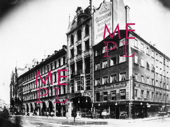 : The Joseph-Pschorr House in the Neuhauser Strasse : The Joseph-Pschorr House in the Neuhauser Strasse