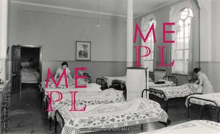 : Josiah Mason Orphanage, Birmingham - Bedmaking : Josiah Mason Orphanage, Birmingham - Bedmaking