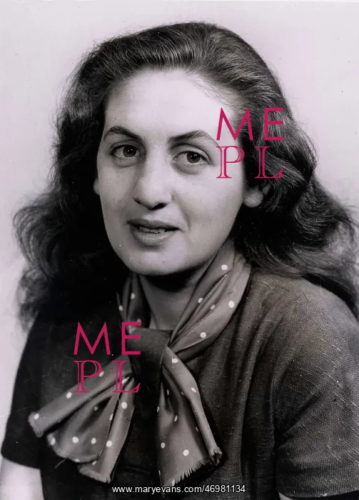 : Journalist Myrna Blumberg : Journalist Myrna Blumberg
