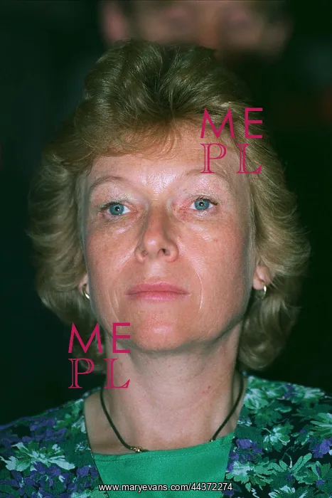  : Joyce Quin MP