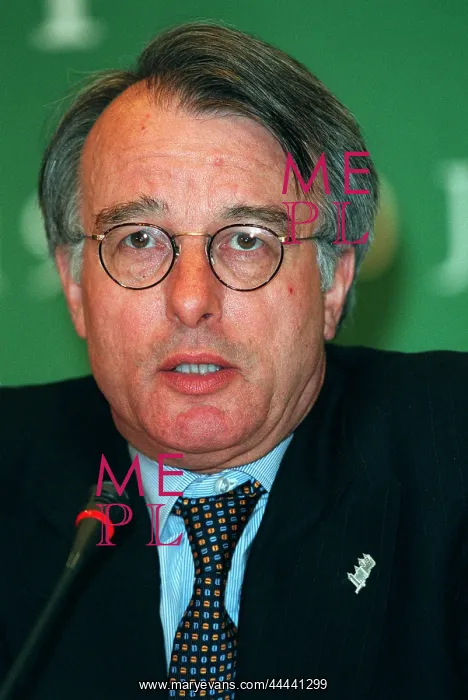 : Jozias Van Aartsen : Jozias Van Aartsen