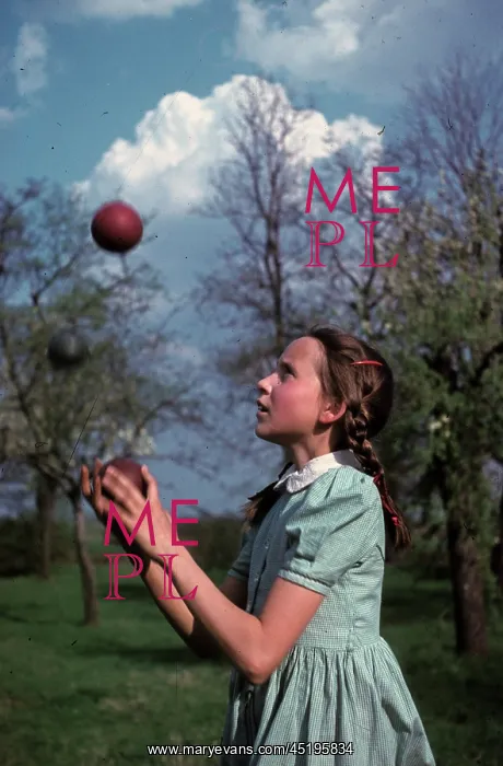 : Juggling in Bad Godesberg 1948 : Juggling in Bad Godesberg 1948