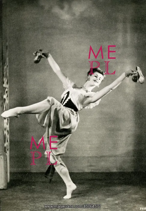  : Julia Farron - Ballet Dancer in Mlle. Theodore - Scene 1