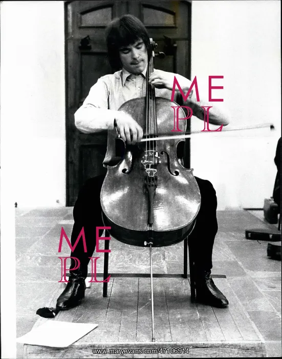 : Julian Lloyd Webber, English cellist, rehearsing in London : Julian Lloyd Webber, English cellist, rehearsing in London
