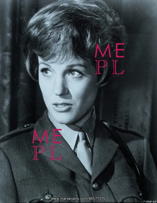 : Julie Andrews : Julie Andrews