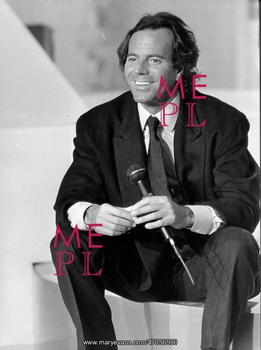 : Julio Iglesias : Julio Iglesias