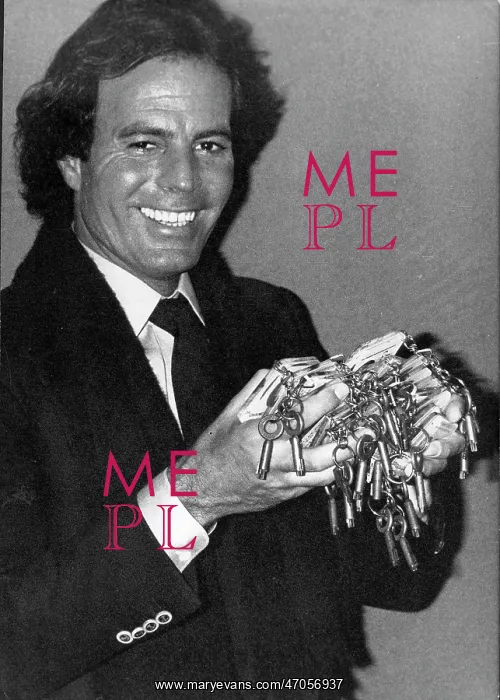 : Julio Iglesias : Julio Iglesias