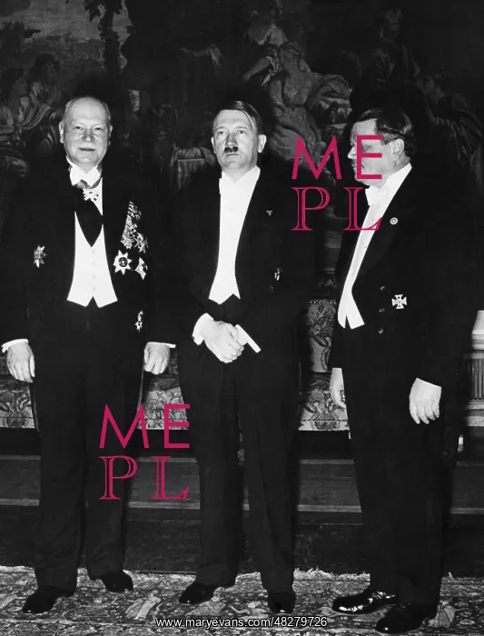 : Julius Dorpmuller and Wilhelm Ohnesorge with Adolf Hitler : Julius Dorpmuller and Wilhelm Ohnesorge with Adolf Hitler