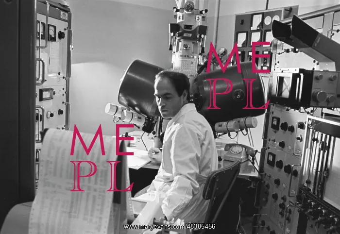 : Junior researcher A. Pakhomovsky : Junior researcher A. Pakhomovsky