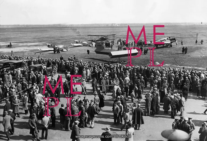 : The Junkers engine Bremen is expected in vain in New York, 1 : The Junkers engine Bremen is expected in vain in New York, 1