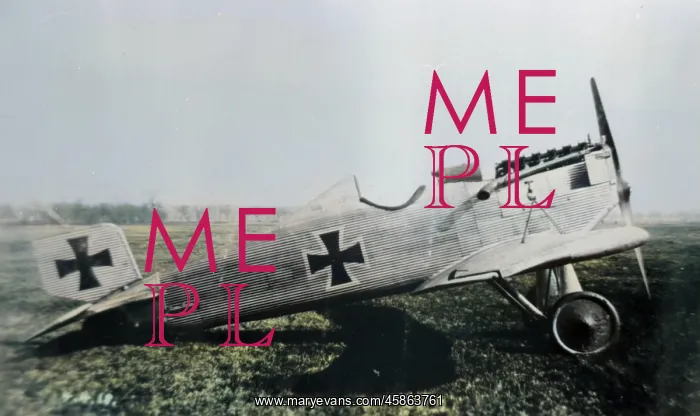  : Junkers J7 (on the ground, side view)