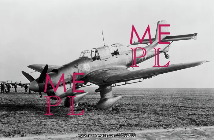 : Junkers Ju-87 Stuka : Junkers Ju-87 Stuka