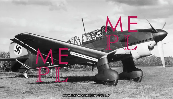 : Junkers Ju-87 Stuka : Junkers Ju-87 Stuka