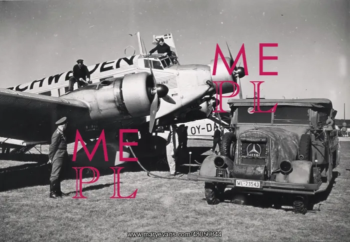 : Junkers Ju52 / 3m : Junkers Ju52 / 3m
