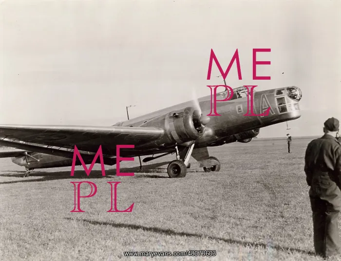 : A Junkers Ju86K-3 : A Junkers Ju86K-3