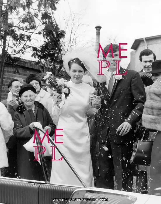  : JUST MARRIED!
