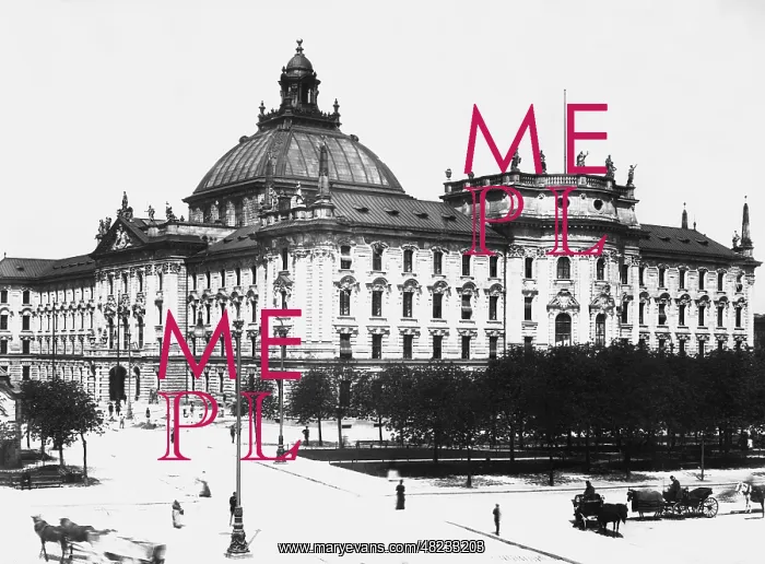 : Justizpalast at Karlsplatz (Stachus) in Munich : Justizpalast at Karlsplatz (Stachus) in Munich